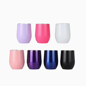 SWIG Aço inoxidável isolado u forma de xícara de xícara de ovo.