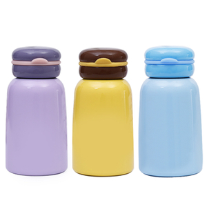 Garrafa de água infantil em aço inoxidável a granel com bainha de couro 